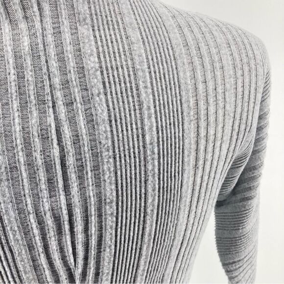 June & Hudson Gray Mock Neck Ribbed Soft Tie Front Knit Top Large - Picture 7 of 12